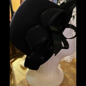 Woman’s hat Canada